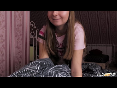 ❤️ Blondina îi suge adânc prietenei ei și primește spermă în gură ️❌  at us ro.slowheat.top ❌